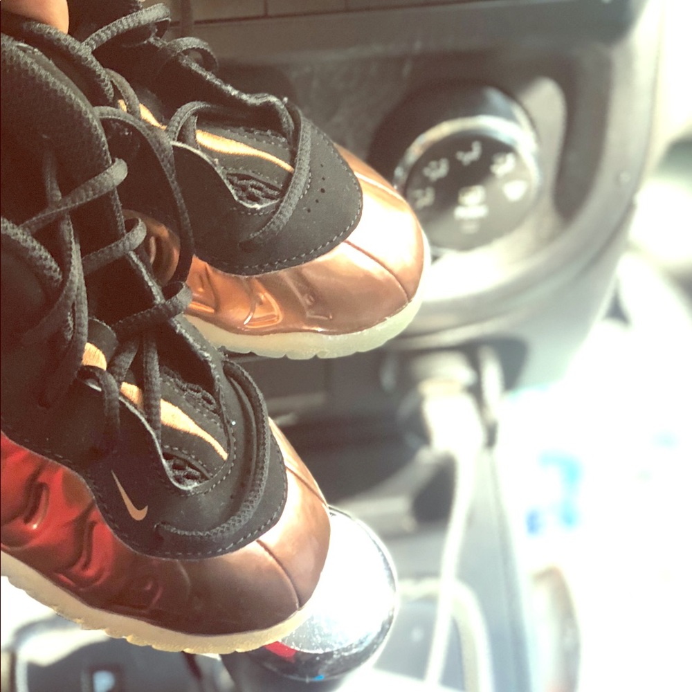 All kids shoes from sizes 8 to 10